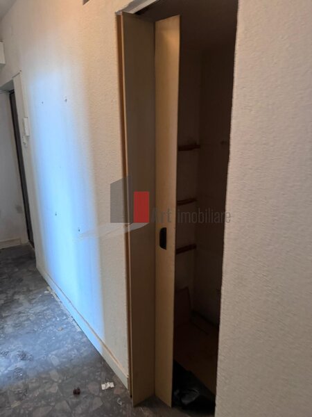 Piata Progresu vanzare apartament 3 camere